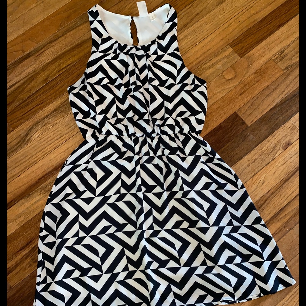 Women’s dress